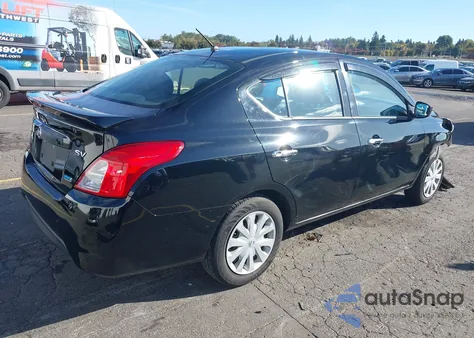 2015 Nissan Versa 1.6 Sv z USA, uszkodzony, nr VIN 3N1CN7AP7FL858969